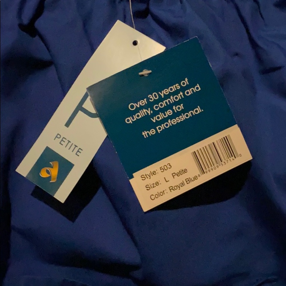 NWT Royal blue scrub set size large